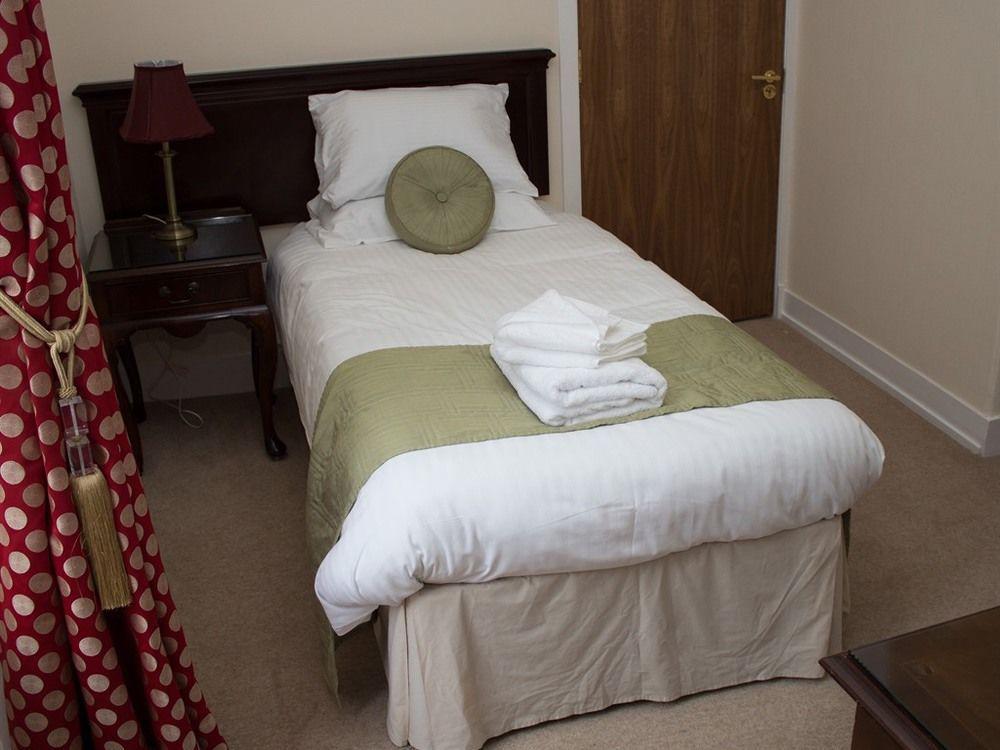 Bennachie Lodge Hotel Kemnay Buitenkant foto