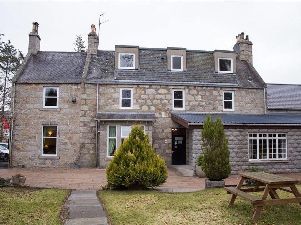Bennachie Lodge Hotel Kemnay Buitenkant foto